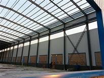 鋼結(jié)構(gòu)簡(jiǎn)易廠房-簡(jiǎn)易鋼結(jié)構(gòu)廠房